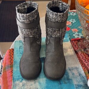 Heydude Women's Gray Boots